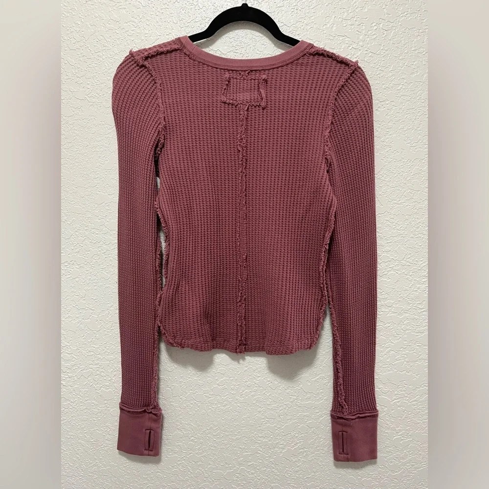 *NWOT* FREE PEOPLE LUCKY LOCKET TEE - Picture 6 of 7